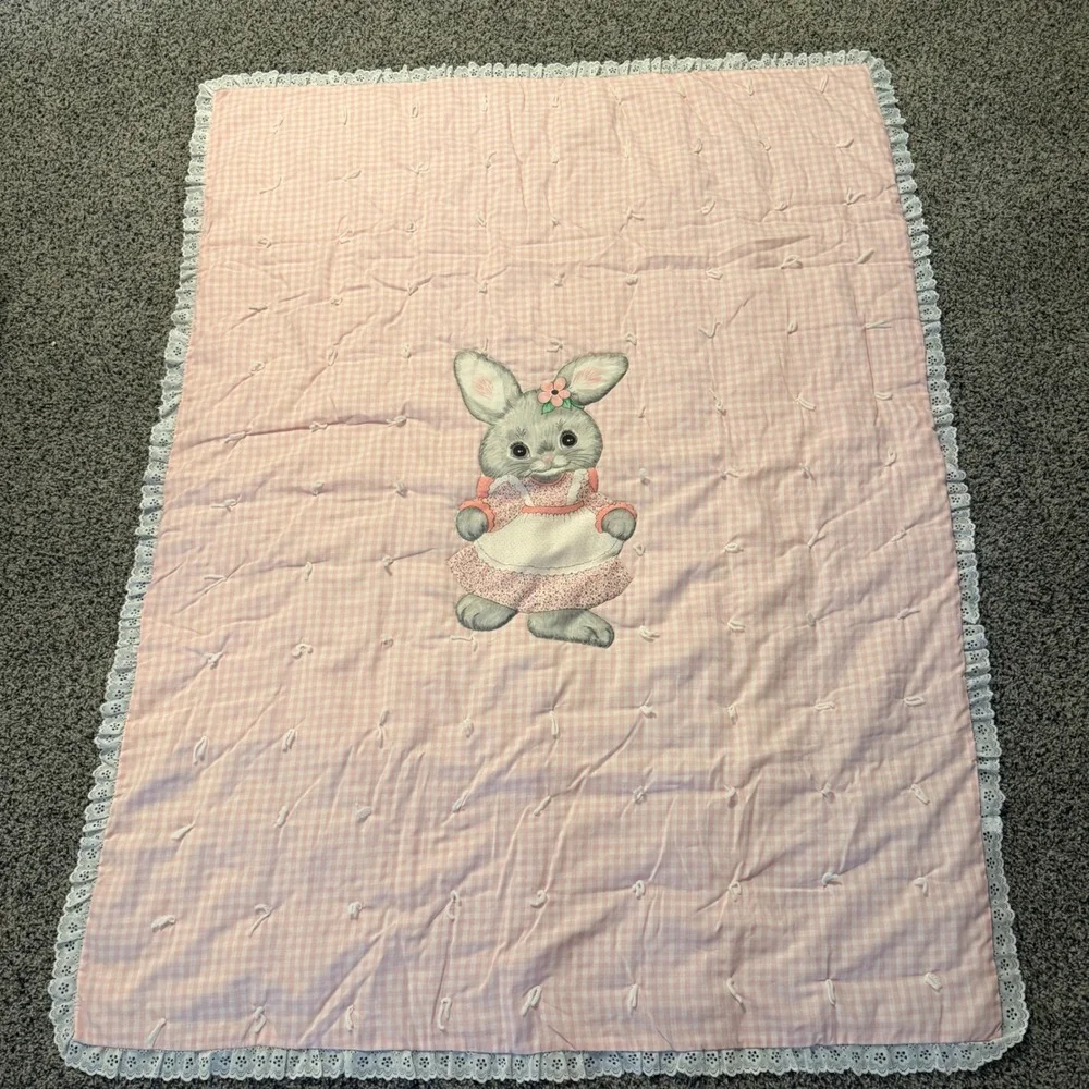 Vintage Pink‎ Gingham Bunny Rabbit Baby Quilt Eyelet Lace Trim Hand Tied Blanket